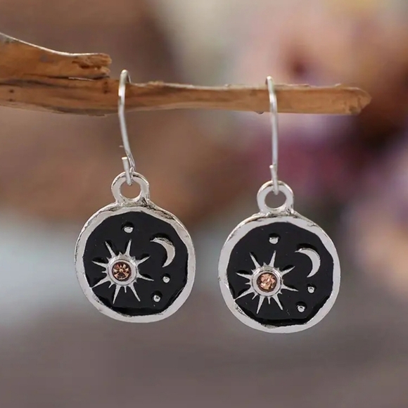 NEW!  Sun & Moon drop earrings - Picture 1 of 10